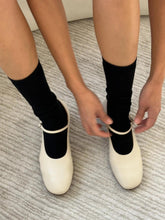 Load image into Gallery viewer, Le Bon Shoppe Trouser Socks