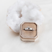 Load image into Gallery viewer, Classic Diamond Ring, 14k Palladium White Gold