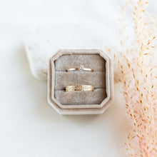 Load image into Gallery viewer, Quartet Diamond Ring