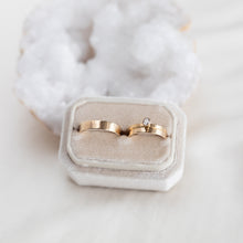 Load image into Gallery viewer, Willow Diamond Ring