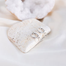 Load image into Gallery viewer, XO Heart Huggies