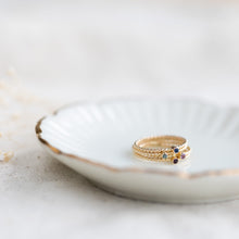 Load image into Gallery viewer, Gemstone Twist Ring