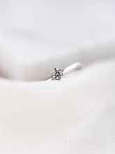 Load image into Gallery viewer, Classic Diamond Ring, 14k Palladium White Gold