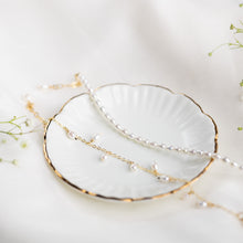 Load image into Gallery viewer, Classic Pearl Bracelet