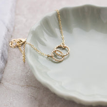Load image into Gallery viewer, Linked Twist Bracelet
