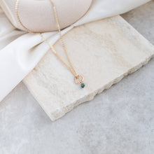 Load image into Gallery viewer, Petite Emerald hálsmen