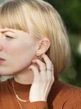 Load image into Gallery viewer, Dot Earrings