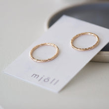 Load image into Gallery viewer, Bold Circle Earrings