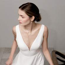 Load image into Gallery viewer, Waterfall Pearl Necklace