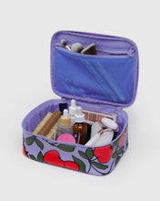 Load image into Gallery viewer, Presale - BAGGU Small Cosmetic Case, Apple Tree