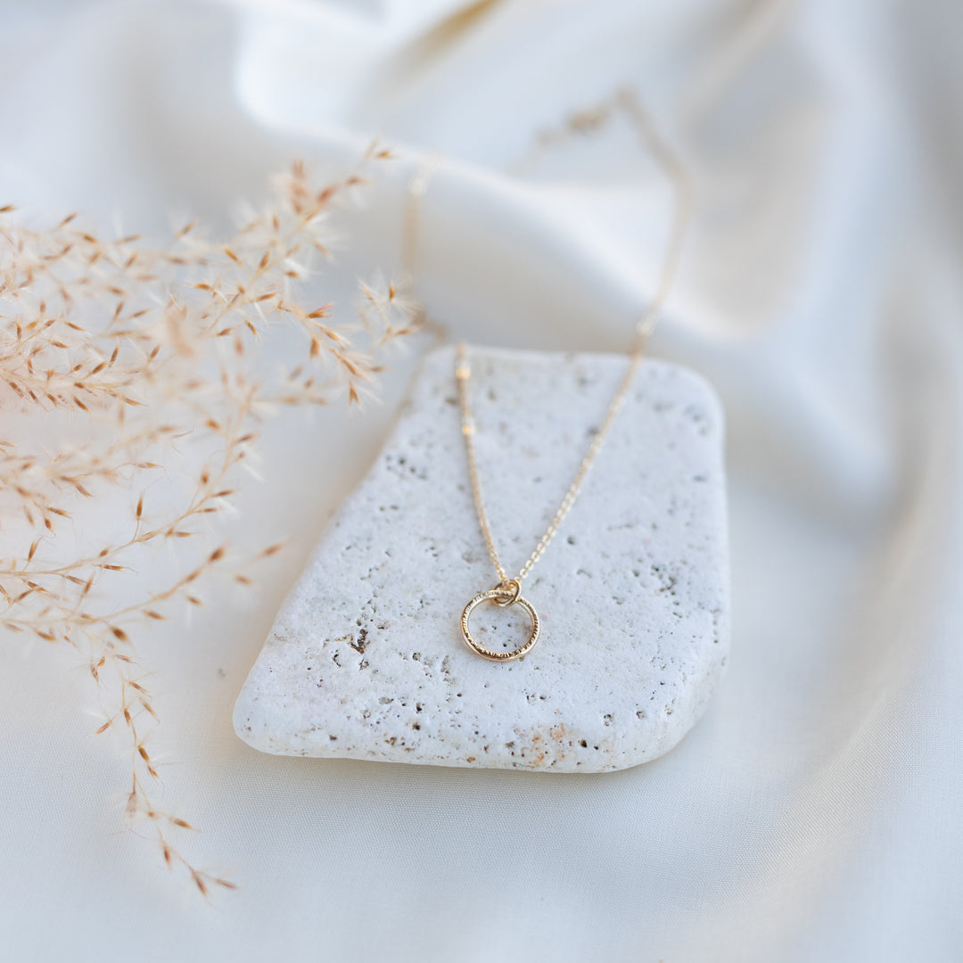 14k Circle Necklace