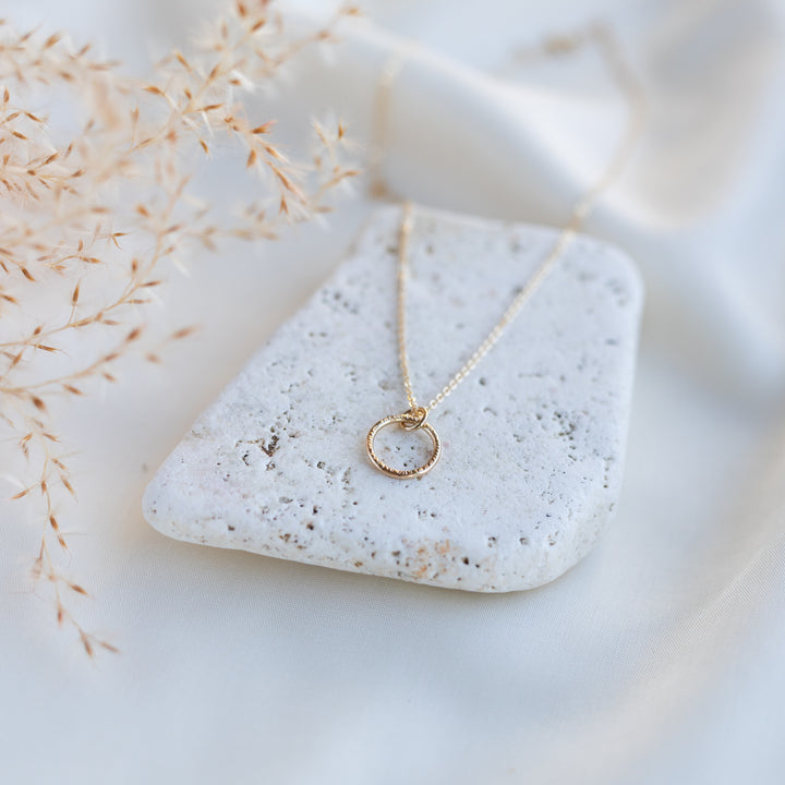 14k Circle Necklace