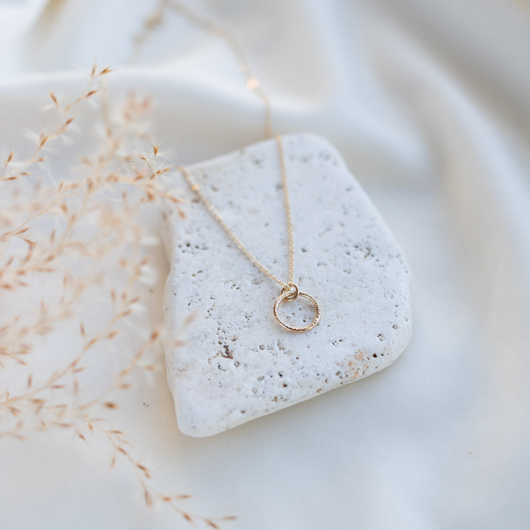 14k Circle Necklace