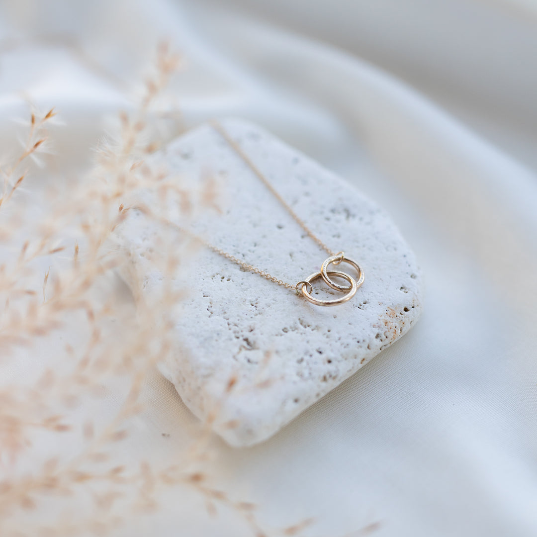 14k Linked Circle Necklace