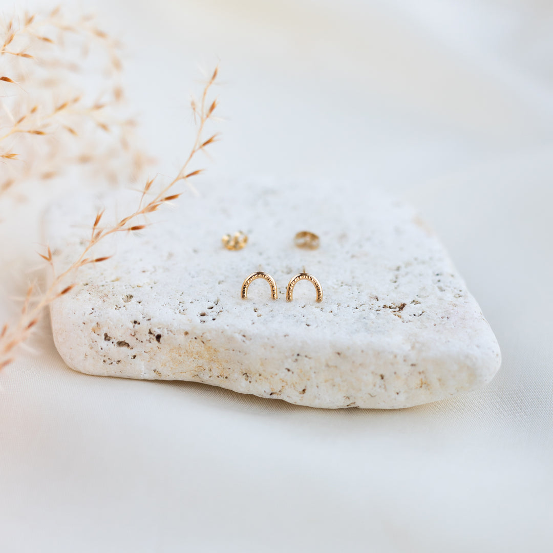 14k Solar Studs