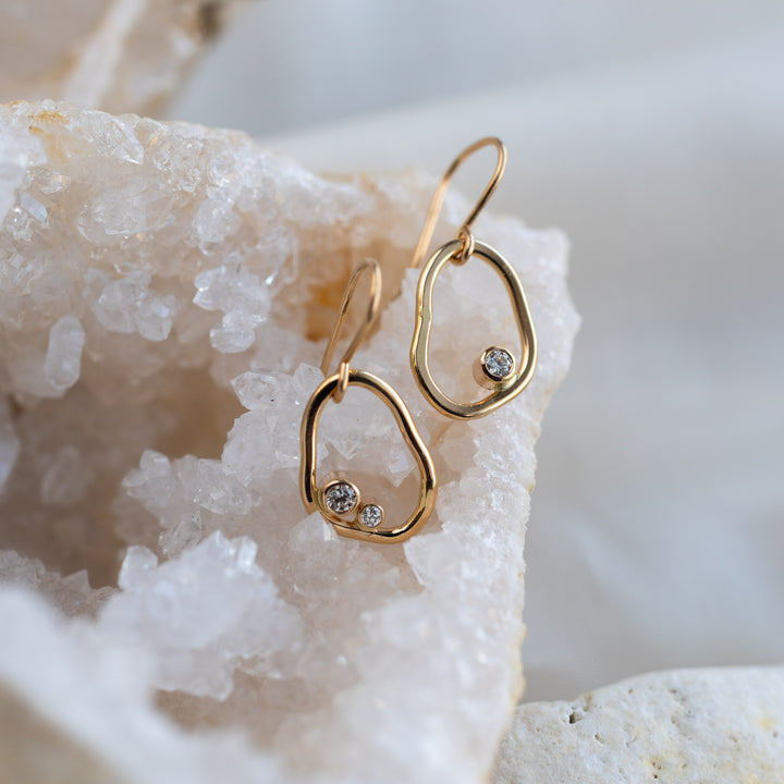 14k Diamond Vök eyrnalokkar
