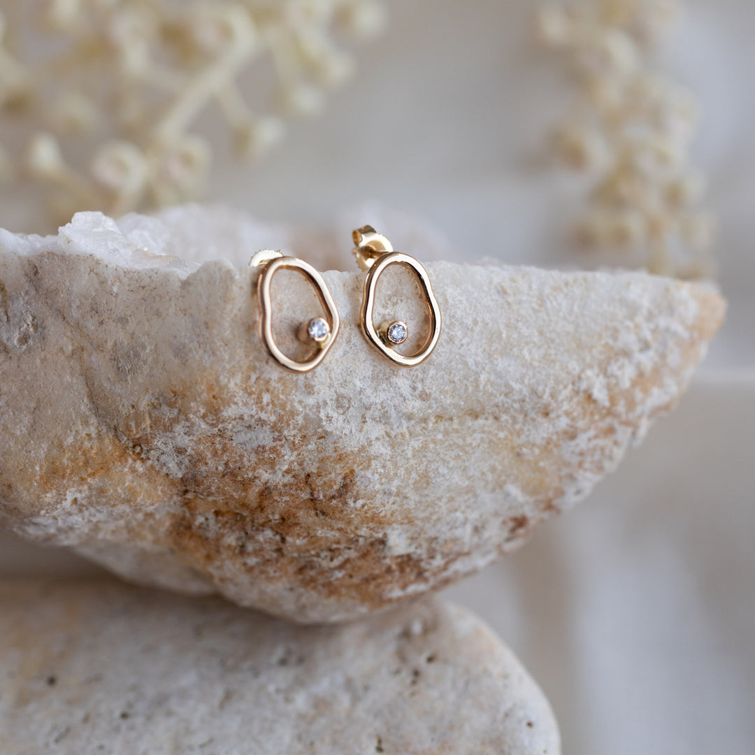 14k Diamond Vök Studs