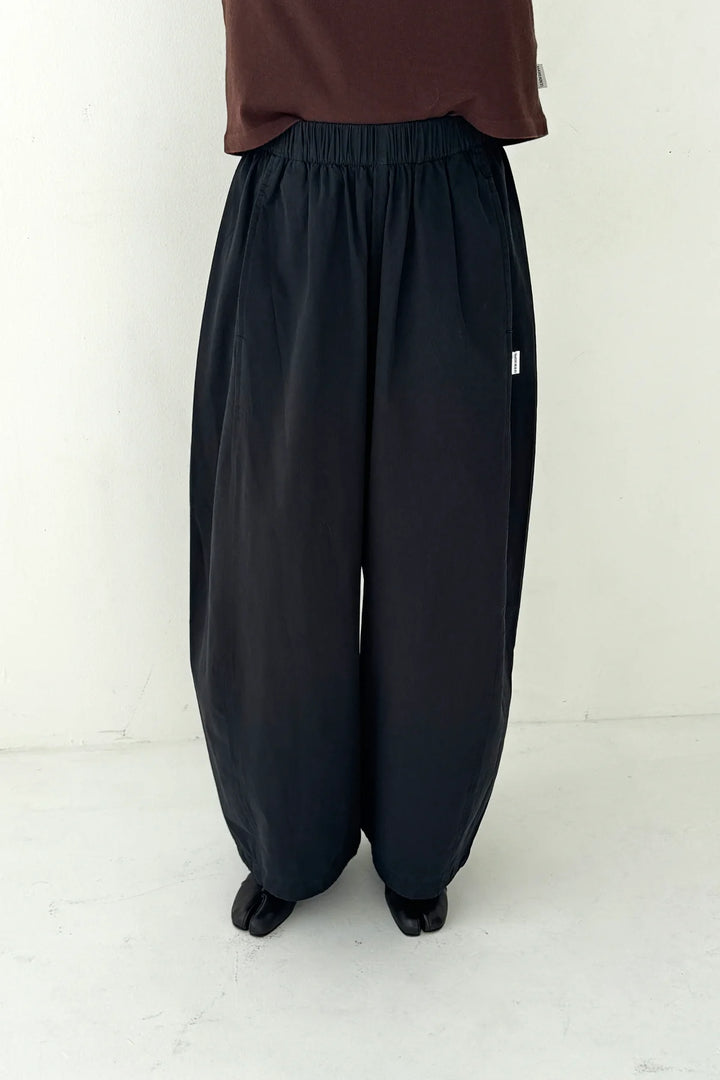 Parachute Pants, Black