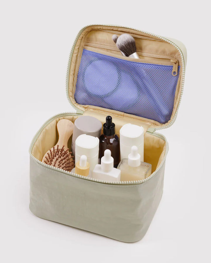 BAGGU Large Cosmetic Case, Celadon