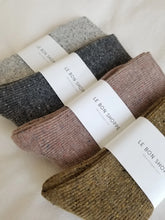 Load image into Gallery viewer, Snow Socks, Mauve