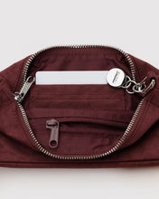 Load image into Gallery viewer, Forsala - BAGGU Nylon Pochette, Mahogany