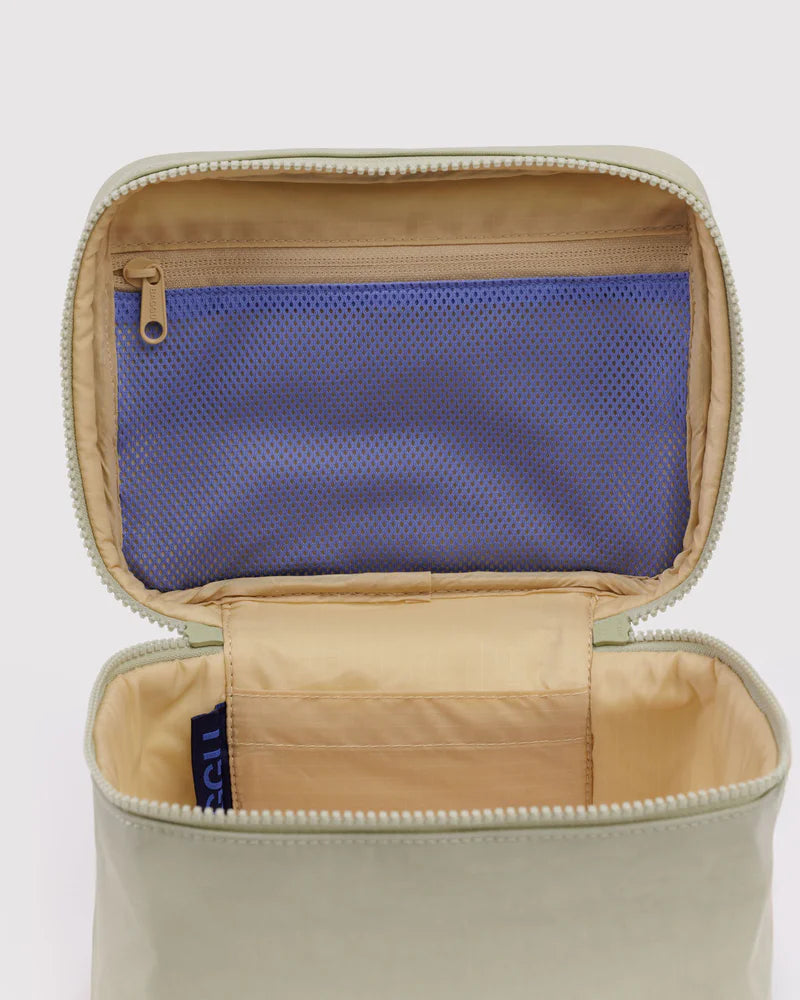 BAGGU Large Cosmetic Case, Celadon