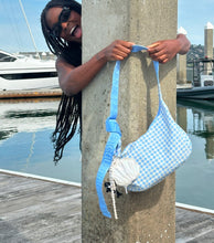 Hlaða mynd inn í gallerískoðara, BAGGU Crescent Bag, Light Blue Gingham