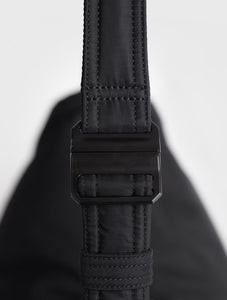 Sandqvist CURVE Large Half Moon Bag, Black