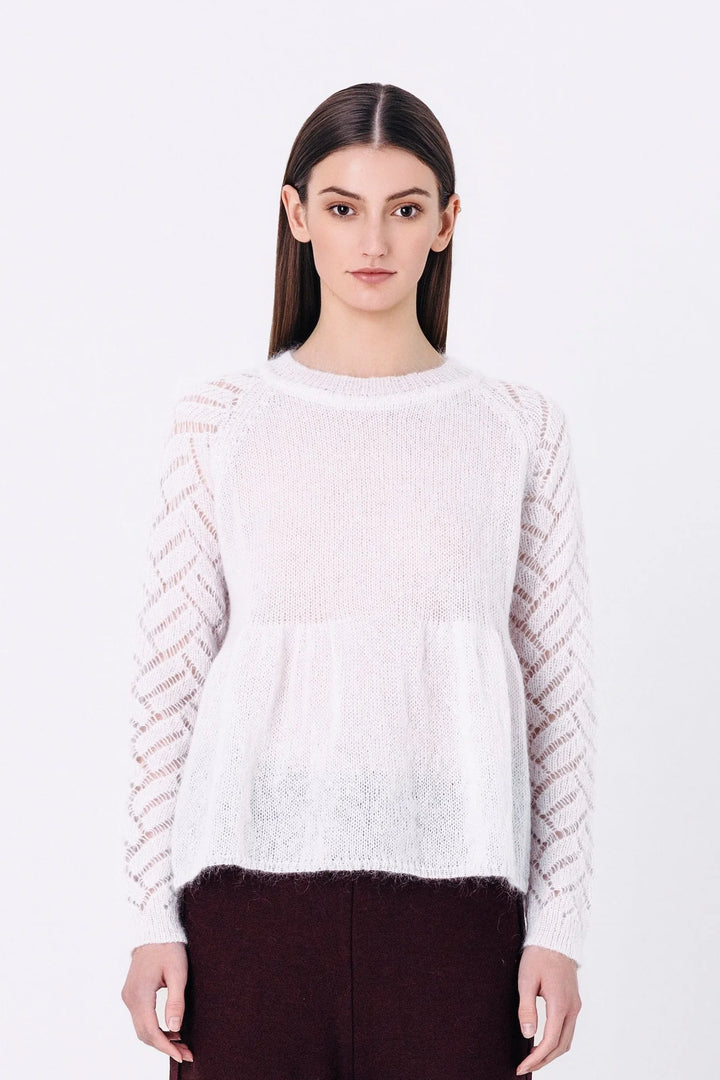 Magnea - AGNES SWEATER / WHITE BERRY