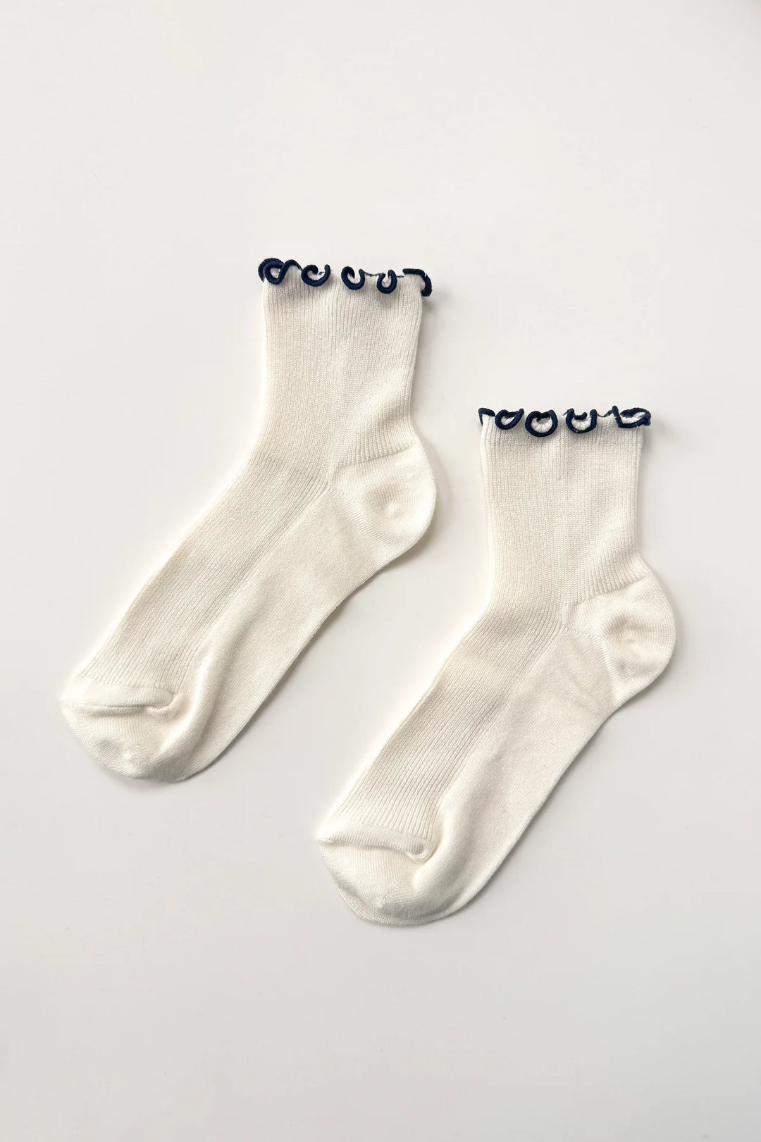 Ruffled Modal Socks, Soft White / Navy
