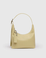 Hlaða mynd inn í gallerískoðara, BAGGU Mini Recycled Leather Bag, Straw