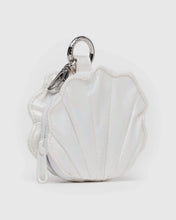 Hlaða mynd inn í gallerískoðara, BAGGU Shell Charm, Pearl Metallic