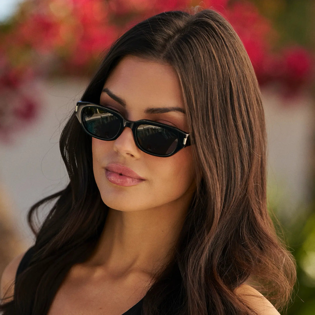 WMP Vera Sunglasses, Black