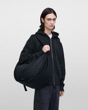 Hlaða mynd inn í gallerískoðara, Sandqvist CURVE Large Half Moon Bag, Black
