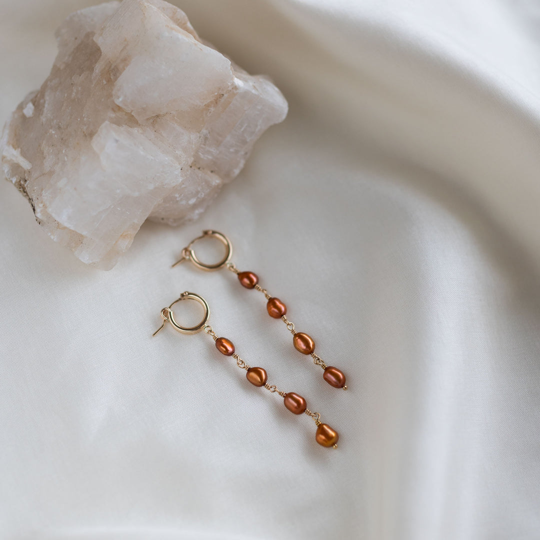 Spicy Orange Pearl eyrnalokkar