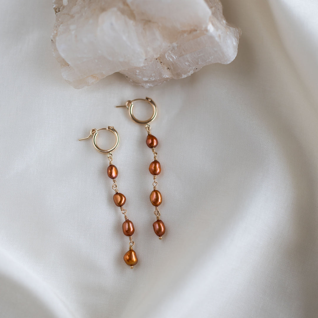 Spicy Orange Pearl eyrnalokkar