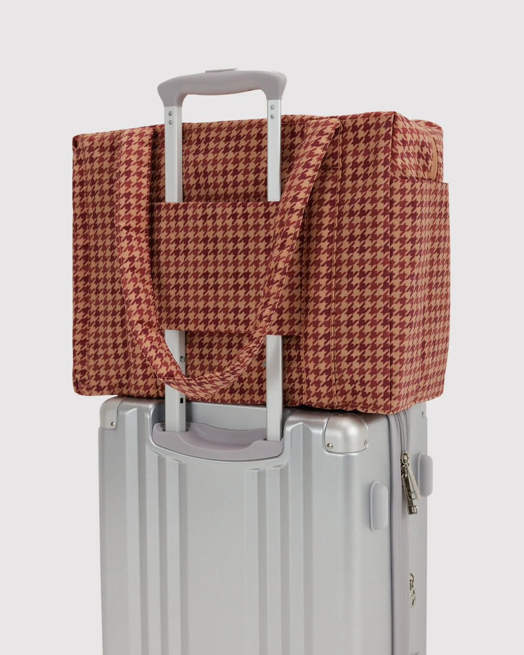 PRESALE - BAGGU Small Cloud Carry On, Tan Houndstooth