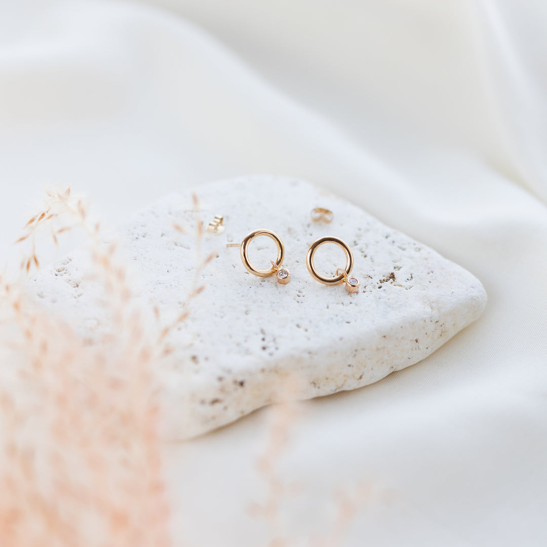 14k Circle &amp; Diamond Earrings