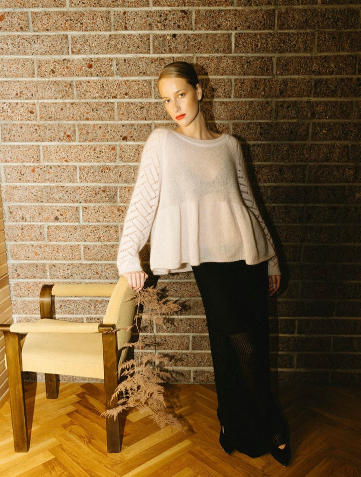 Magnea - AGNES SWEATER / WHITE BERRY
