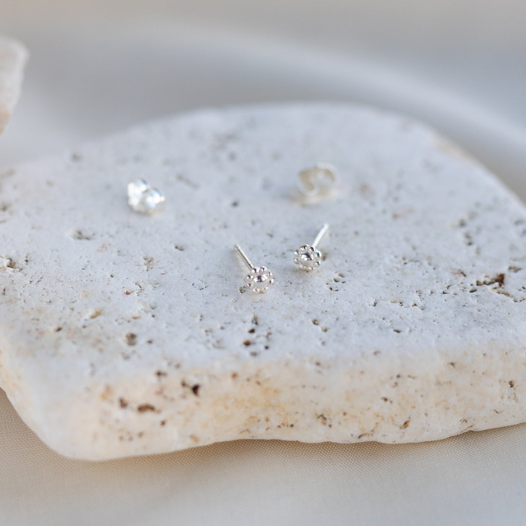 Daisy Dot Studs