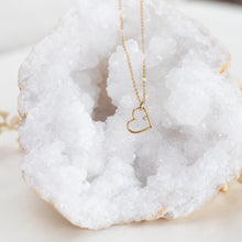 Hlaða mynd inn í gallerískoðara, Diamond Heart Necklace