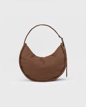Hlaða mynd inn í gallerískoðara, Sandqvist CURVE Large Half Moon Bag, Dark Taupe