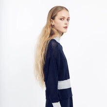 Load image into Gallery viewer, Magnea - DARIA TOP / NAVY
