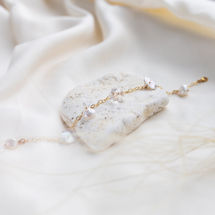 Gardenia Pearl Bracelet