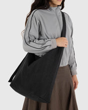 Load image into Gallery viewer, BAGGU Sling Bag, Black