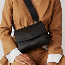 Load image into Gallery viewer, Sandqvist Signe Leather Handbag