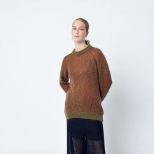 Load image into Gallery viewer, Magnea - ASH SWEATER / AUTUMN LEAF