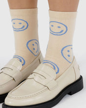 Load image into Gallery viewer, BAGGU Crew Socks, Ecru Periwinkle Happy