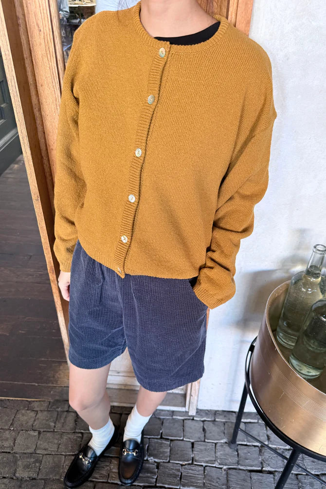 Leila Cardigan, Dijon