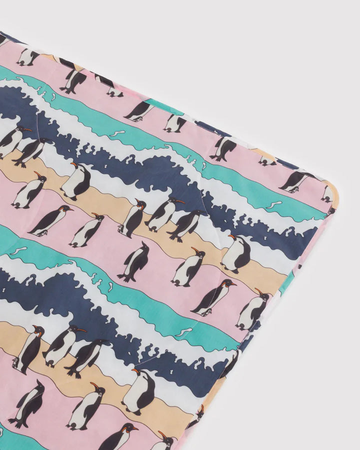 BAGGU Puffy Picnic Blanket, Penguin